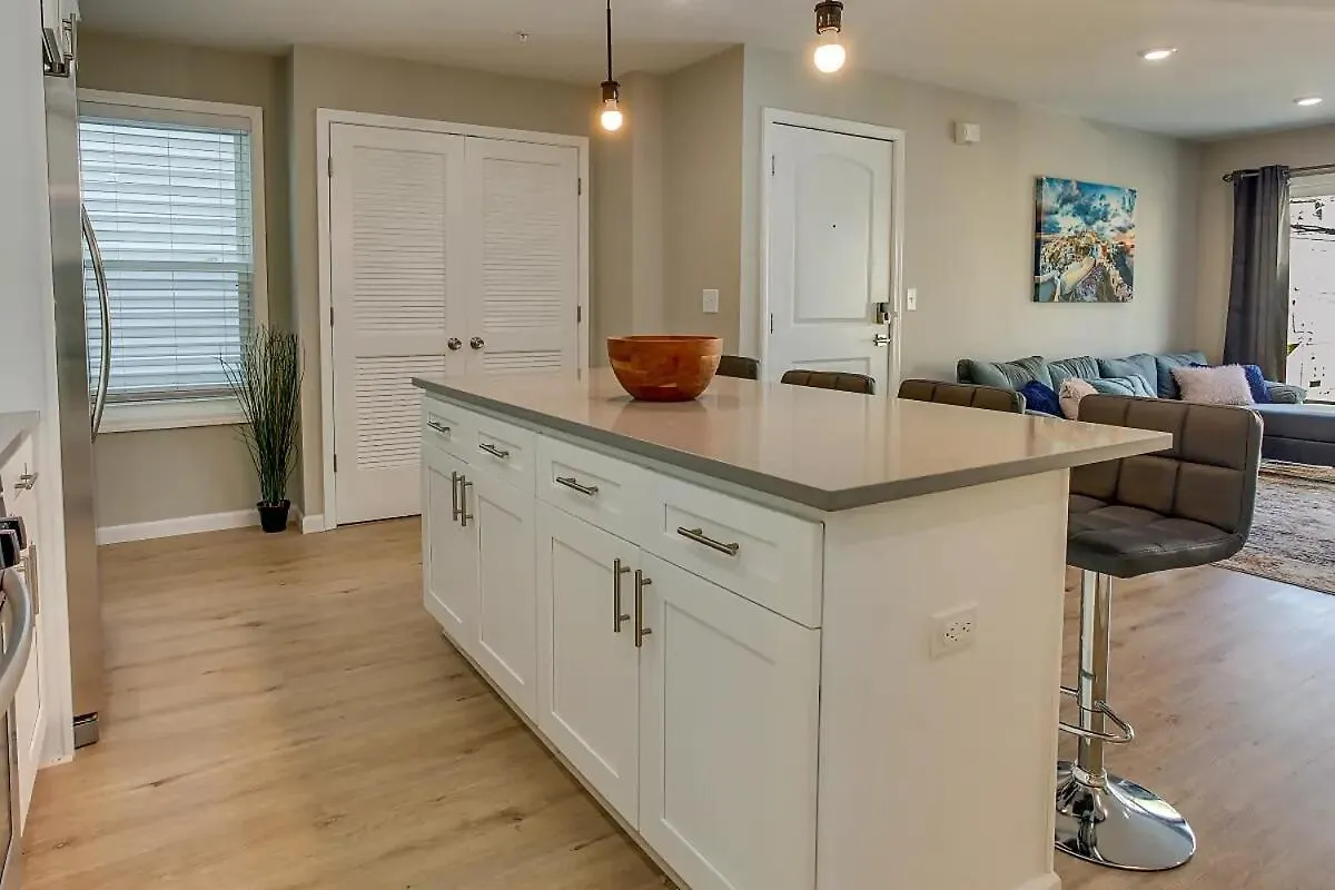 Spacious 6 Bedroom Home With Nyc Access & Parking! Newark United States