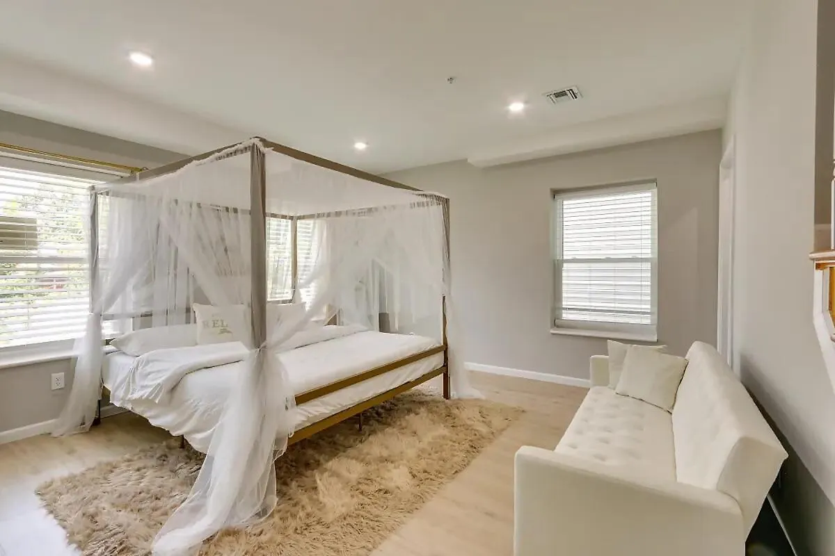Spacious 6 Bedroom Home With Nyc Access & Parking! Newark