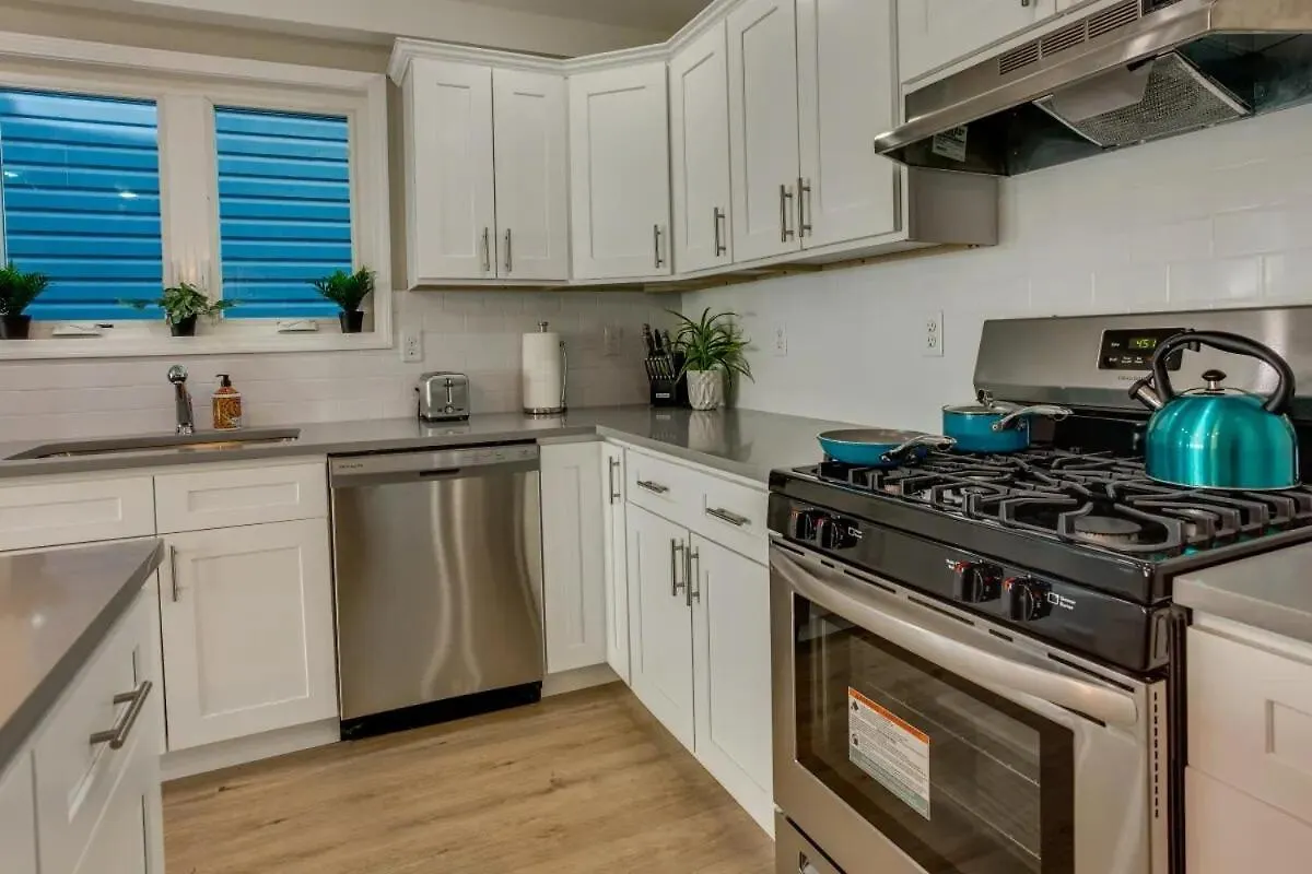 Spacious 6 Bedroom Home With Nyc Access & Parking! Newark