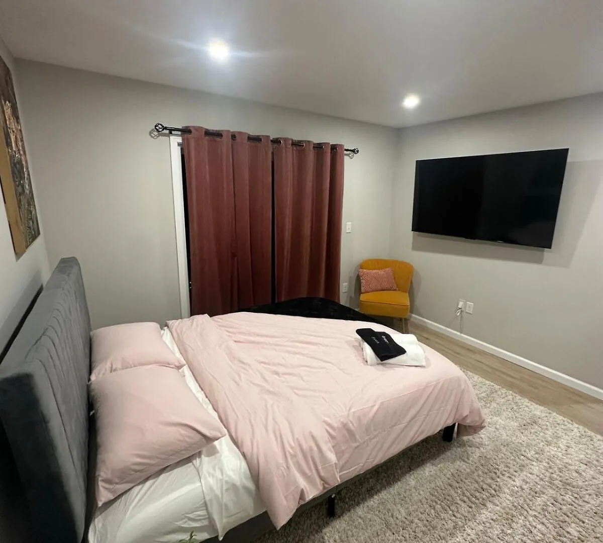 Spacious 6 Bedroom Home With Nyc Access & Parking! Newark 0*,